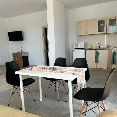 Sunny Escape Your Beachside Home * Солнечный берег