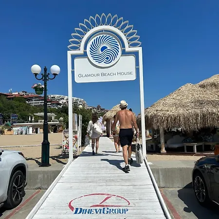 Sunny Escape Your Beachside Home Апартаменты Солнечный берег